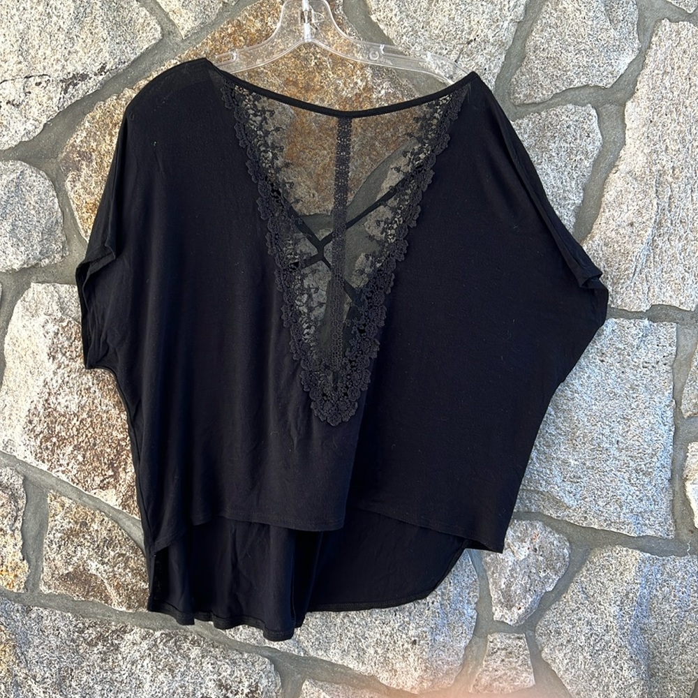 Charger Lace plunge t shirt